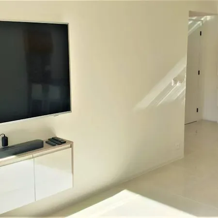 Apartment Yellow Design Plages & Hyper Centre Juan-les-pins Antibes
